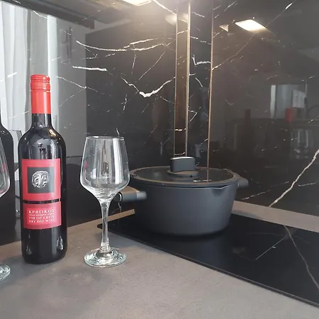 Aphrodite's * Каламата