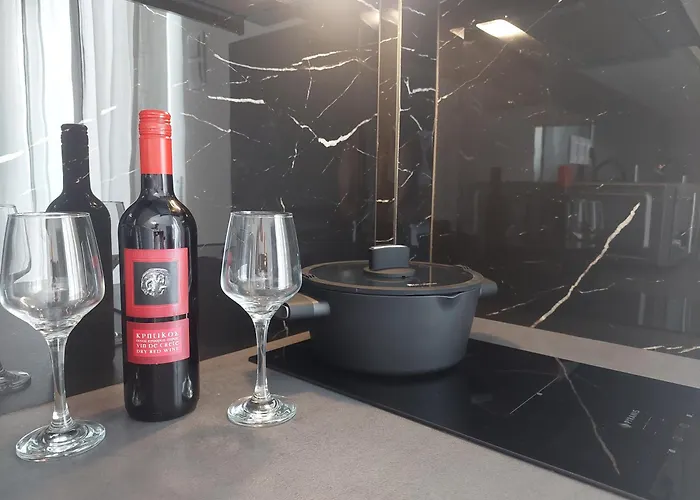 Aphrodite's * 칼라마타